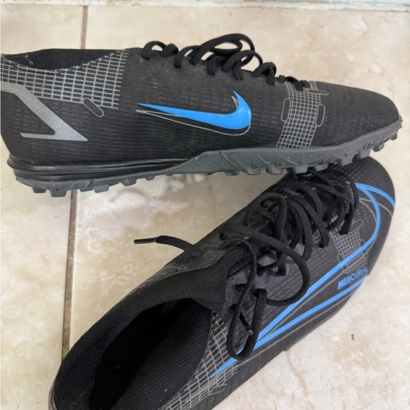 Nike Mercurial Men\'s Black and Blue Soccer Shoes main image 3